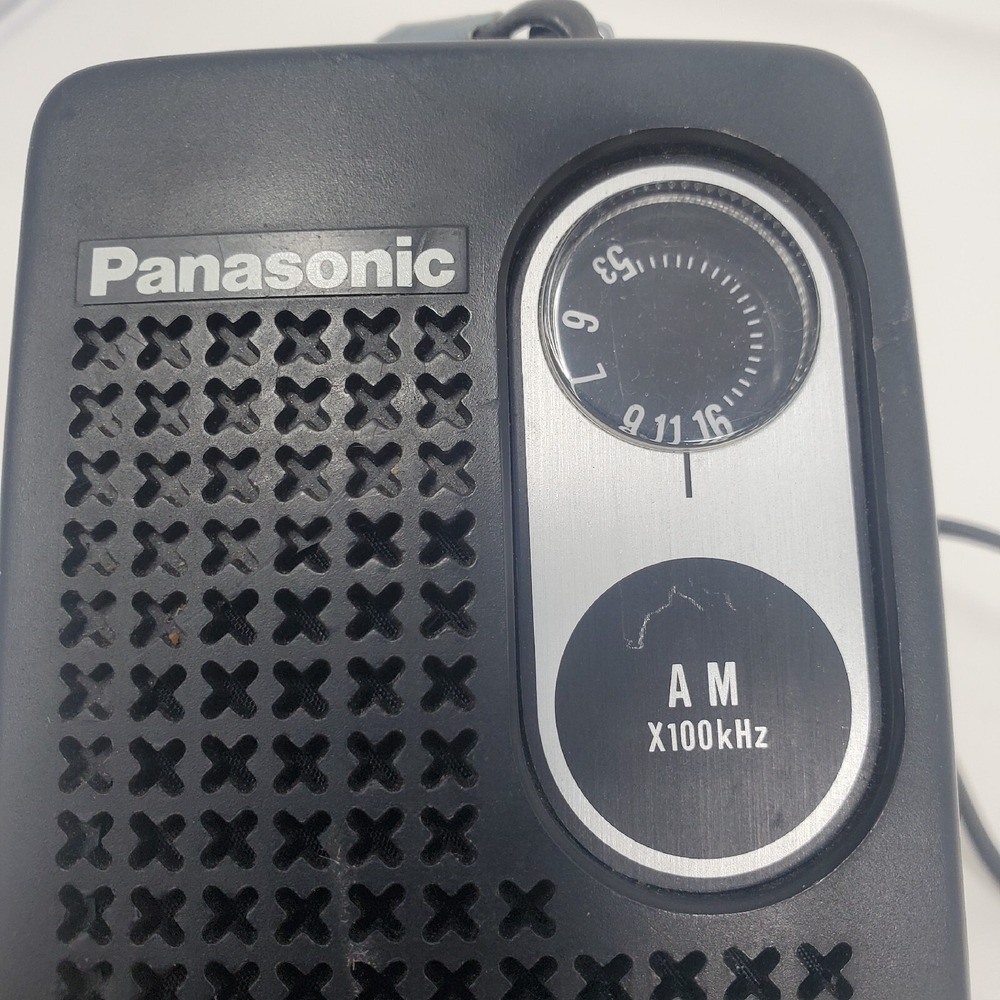 Vintage Panasonic AM Radio Portable Handheld Model R-1013 Untested Retro - Picture 10 of 15